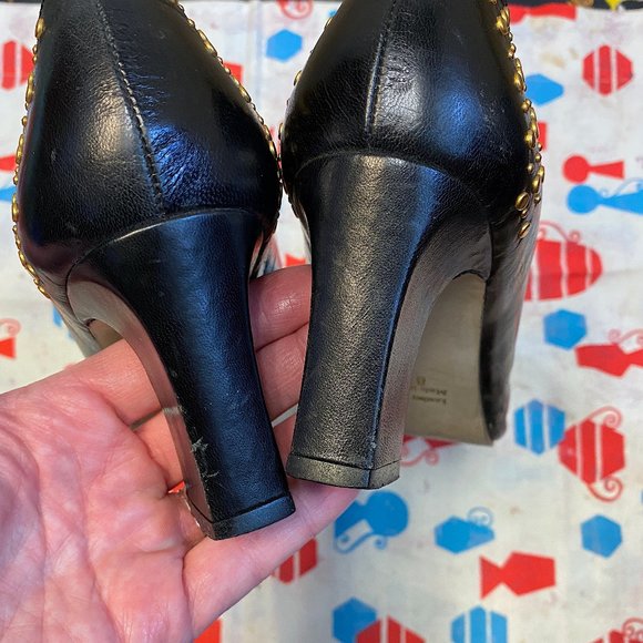 Vintage 1980s 1990s J Renee Black Pumps with Gold Studs Size 8M Retro Rocker - Picture 5 of 8